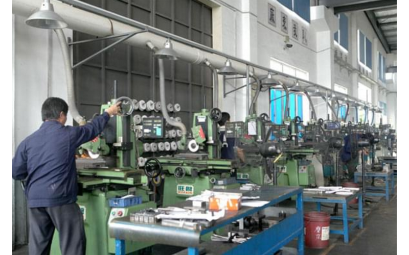 關于磨床在封閉的生產環(huán)境中的位置及除塵處理